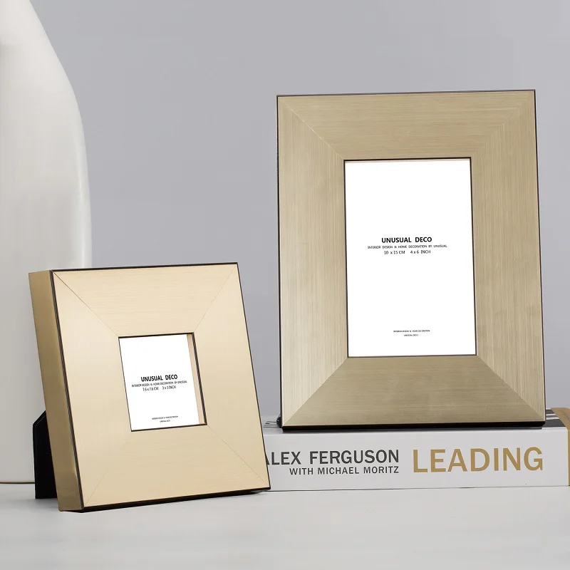 

Modern Minimalist Gold Decorative Ornaments 6 Inch & 7 Inch Set Picture Frames for Bedroom Luxury Showrooms