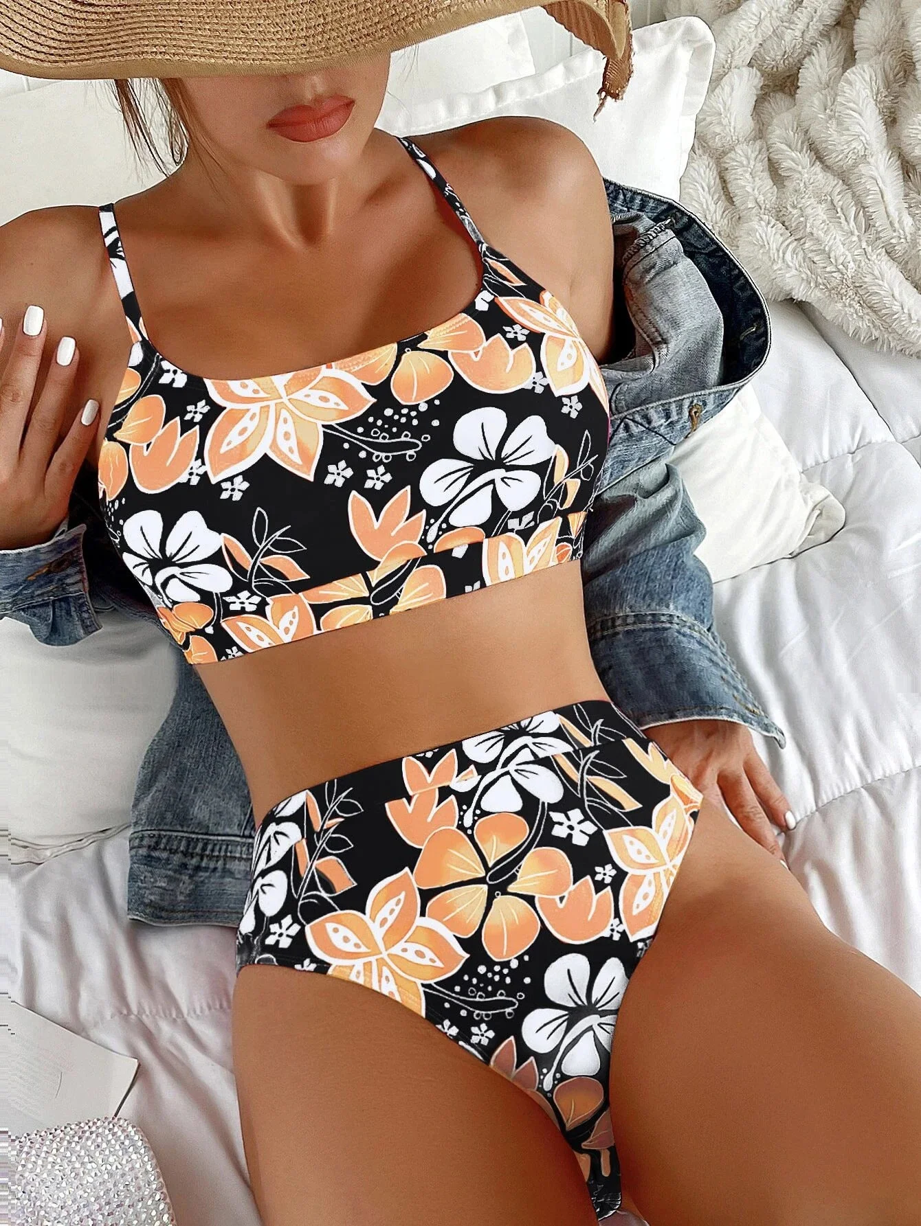 

Random Floral Print High Waist Bikini Swimsuit Women Two Piece Swimwear Halter Bikini Set 2023 Summer Beach Bathing Suit