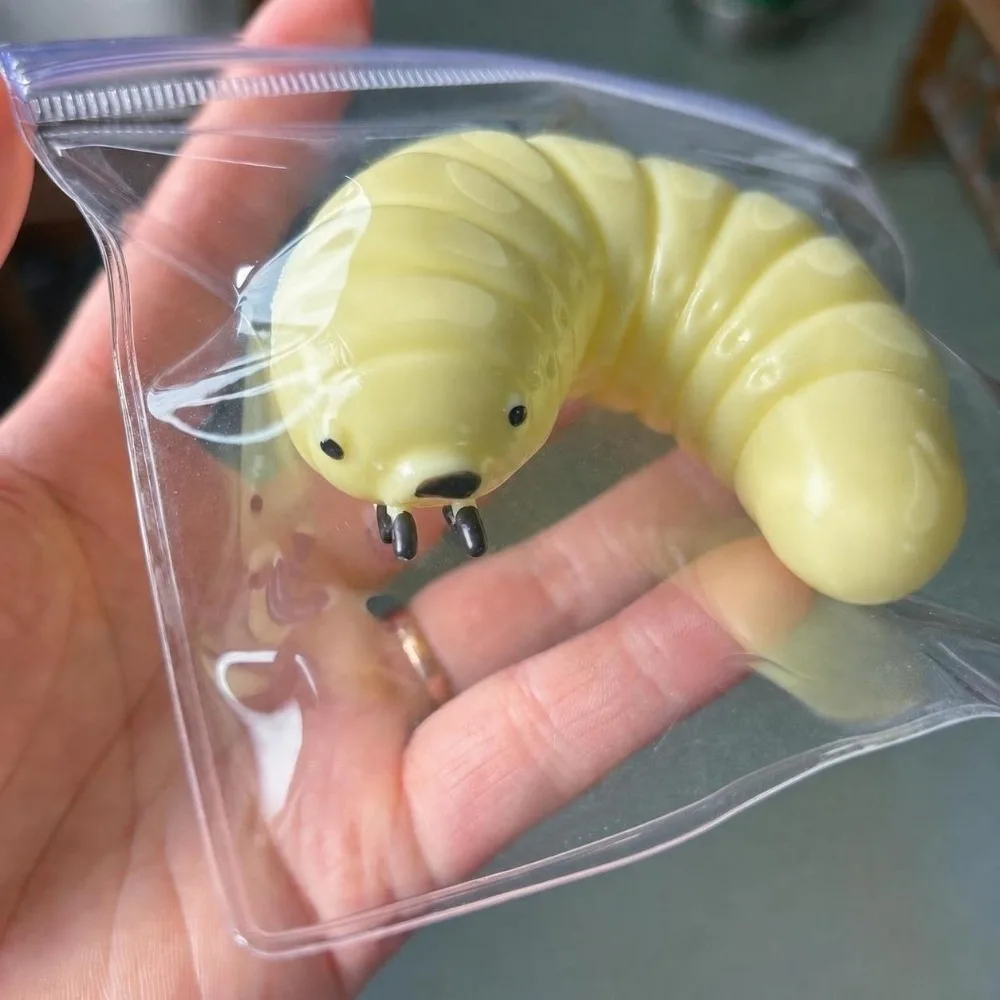 New Simulated Caterpillar Squeeze Toys Soft Stretchable Mealworms Decompression Toy Slow Rebound Stress Relief Toy Gifts