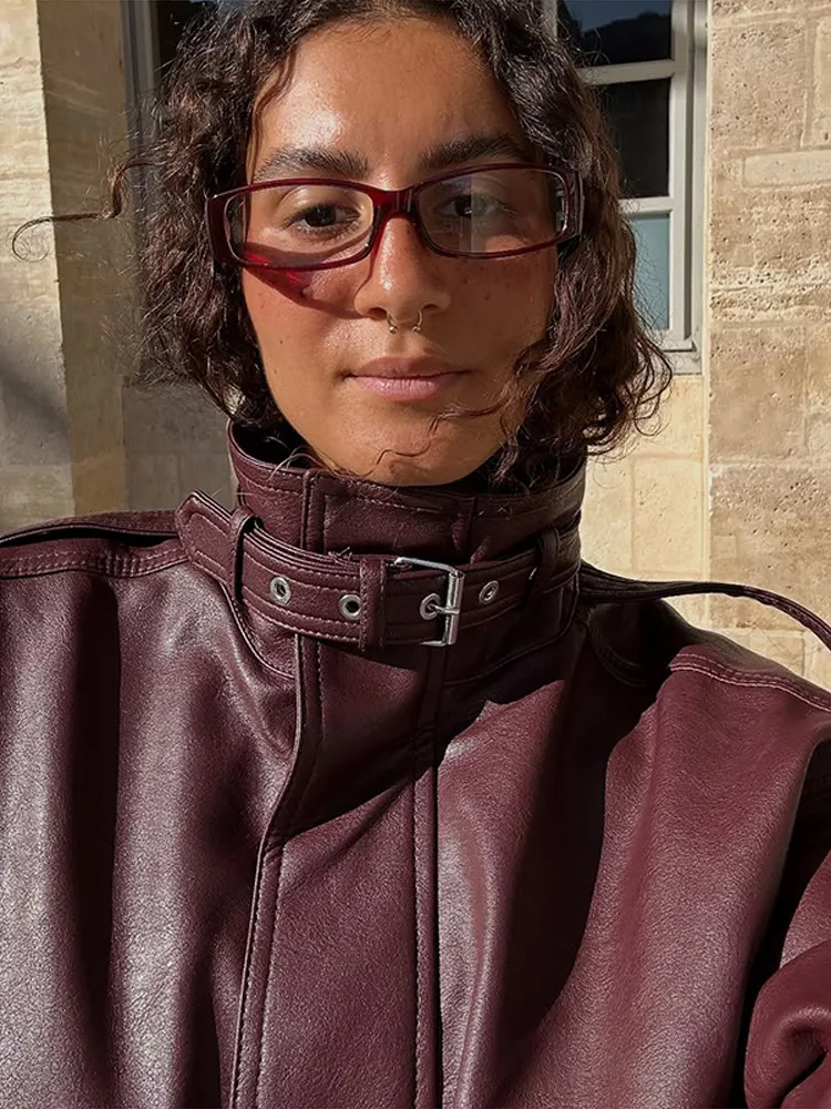 

Ретро искусственная кожа куртка с воротником-стойкой женская повседневная шикарная однобортная куртка на молнии женская осень 2025 классическая уличная верхняя одежда