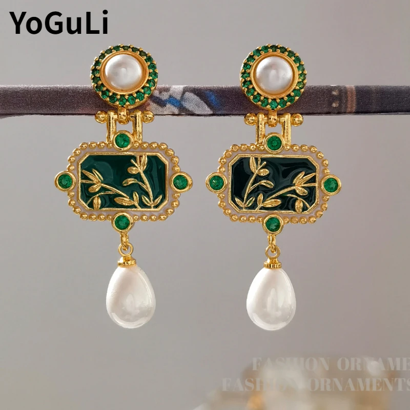 

Fashion Jewelry Vintage Temperament Green Dangle Earrings For Women Female Gifts Delicate Design Ear Accessories Hot Selling