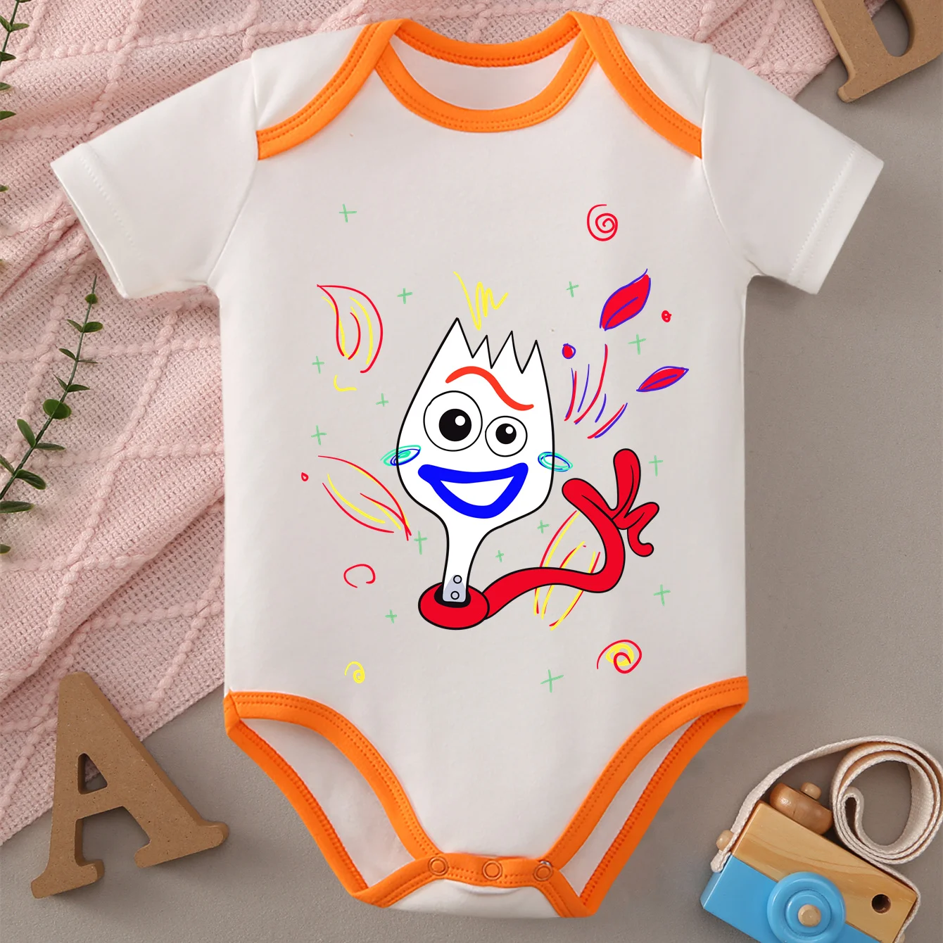 

MINISO&Pixar 100% Cotton Baby Clothe Baby Onesie Bodysuit Toy Story Slinky Dog Cute Print for 0 To 12 Months Newborn