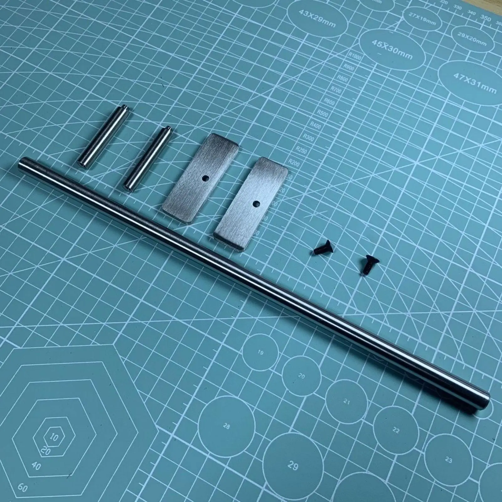 

Weighted Base Fingerboards Round Rail Sturdy Metal Skateboard Accessory for Beginners and Technical Slide Tricks