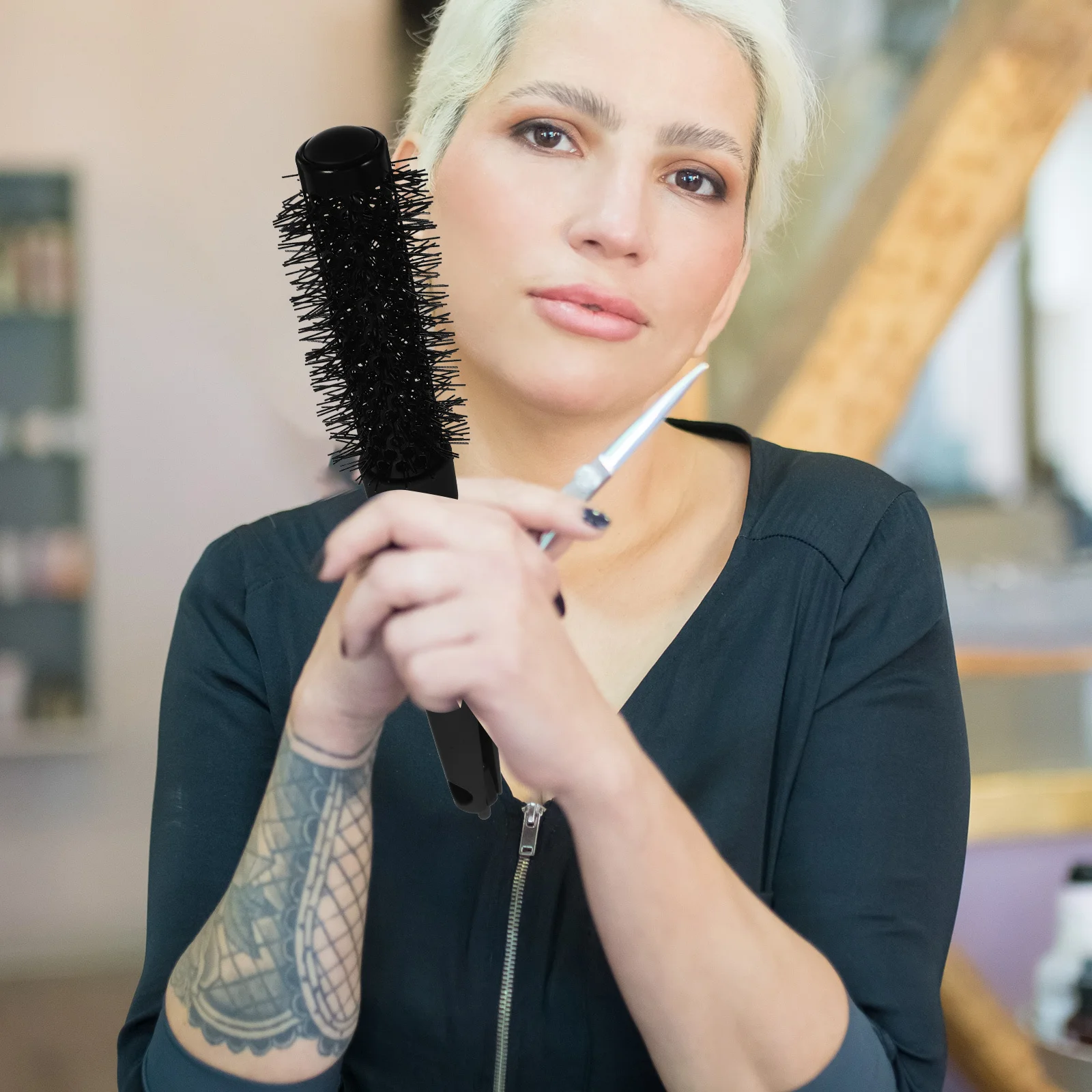 

Расческа для сушки феном, роликовая щетка для волос, мягкая удобная щетина, легкая портативная роликовая щетка для укладки вьющихся волос