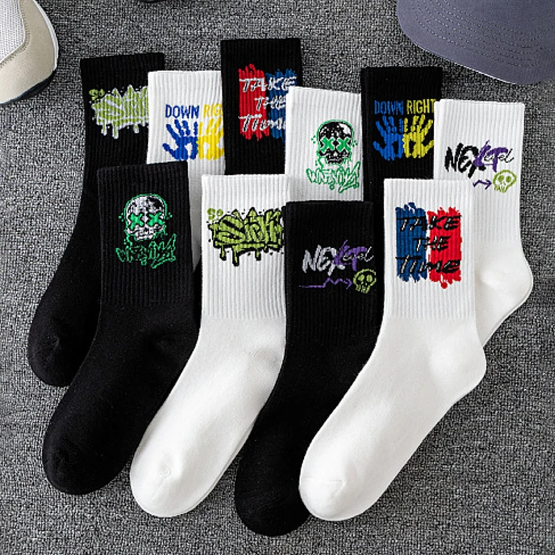 5/10 Pairs of High-Quality Couple's Fashionable Sports Socks With Graffiti Patterns Soft and Comfortable Men's Oversized Socks