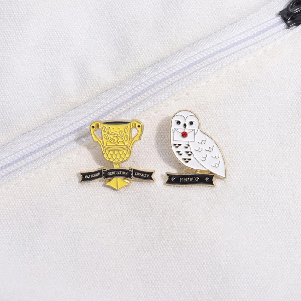 Magic Owl Hedwig Fantasy Movies Brooch Enamel Pins Badge Decoration HP Lapel Backpack Jewelry Accessories Gifts Kids Collection