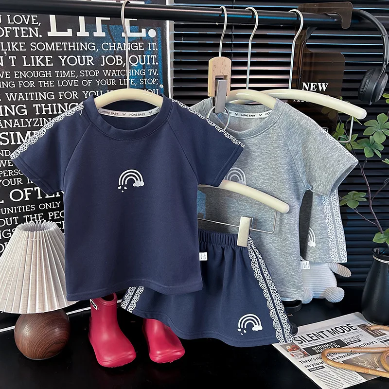 2-teiliges Sommer-Set für Kinder: Kurzarm-Oberteil und Kurzer Rock, Gestreiftes Zweiteiler-Set für Mädchen, Sommer-Babykleidung
