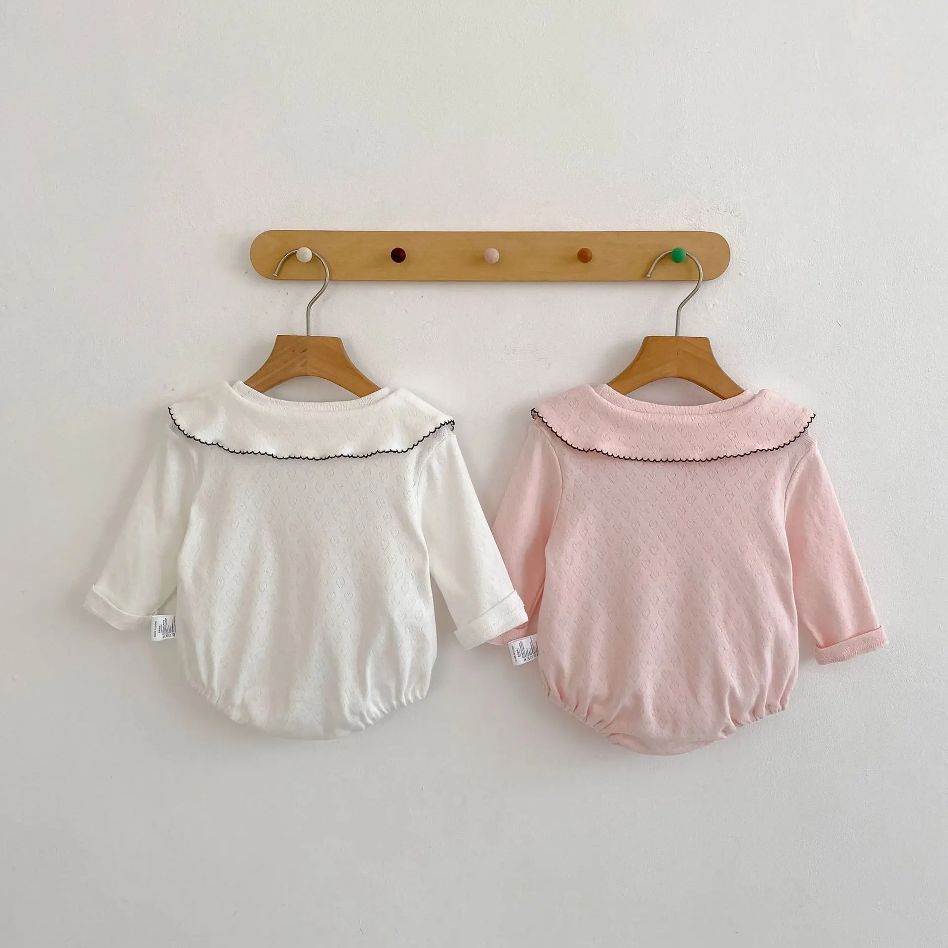 Autumn New Style 0-2 Year Old Baby Girl Butterfly Collar Long Sleeved Hoodie Jumpsuit Crawling Suit