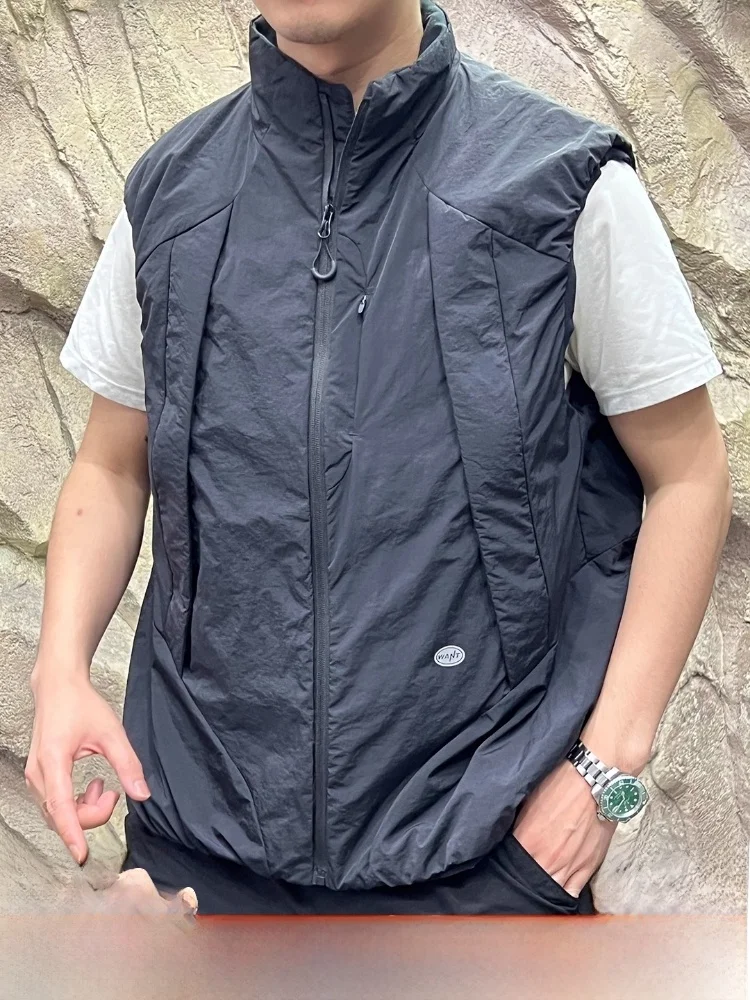 

Теплый хлопковый жилет свободного покроя для улицы, осень-зима, 3D структура, водонепроницаемый, модный, молодежный, повседневный, с застежкой-молнией...