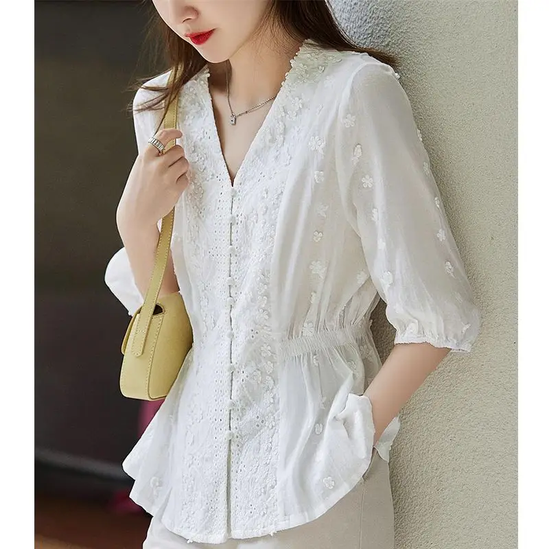 Spring Autumn New Fashion Solid Color V-neck Three Quarter Single Breasted Shirt Women Embroidered Loose Casual All-match Tops