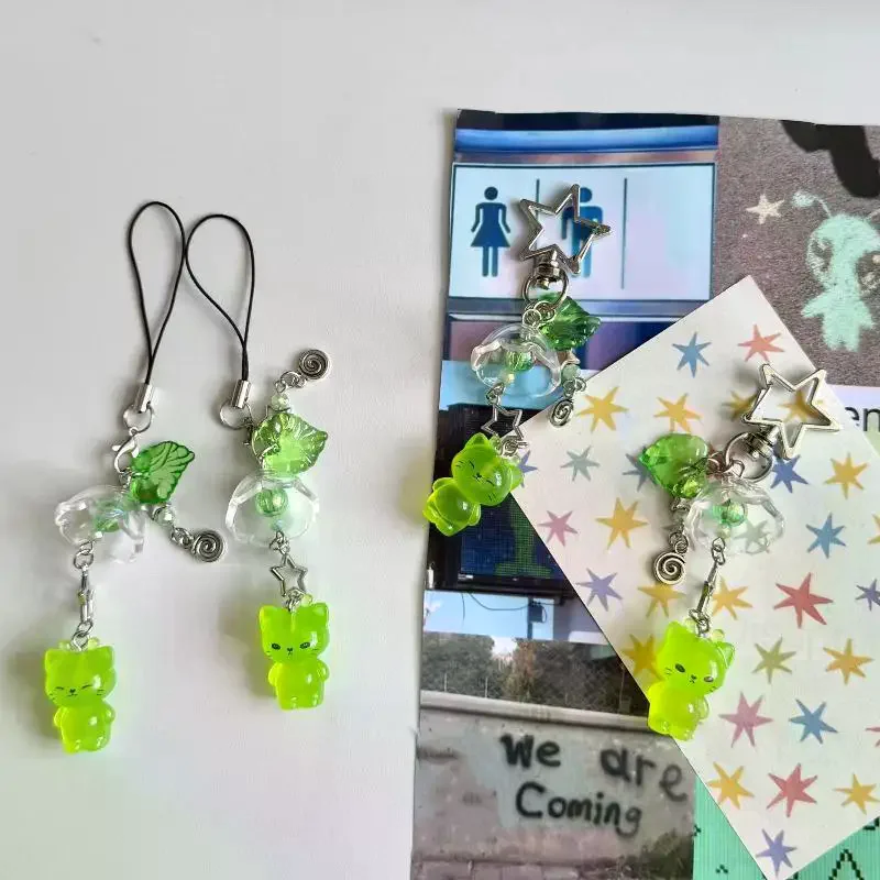 Cute Luminous Alien Cat Keychain Resin Mobile Phone Pendant Bag Charm Backpacks Purses Pendant Party Gift