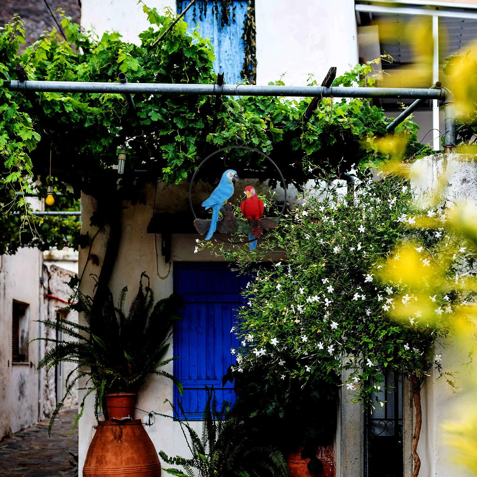 

Creative Resin Parrot Hanging Ornament Realistic Wall Decoration Garden Room Office Bird Decor Resin Crafts Simulation Parrot