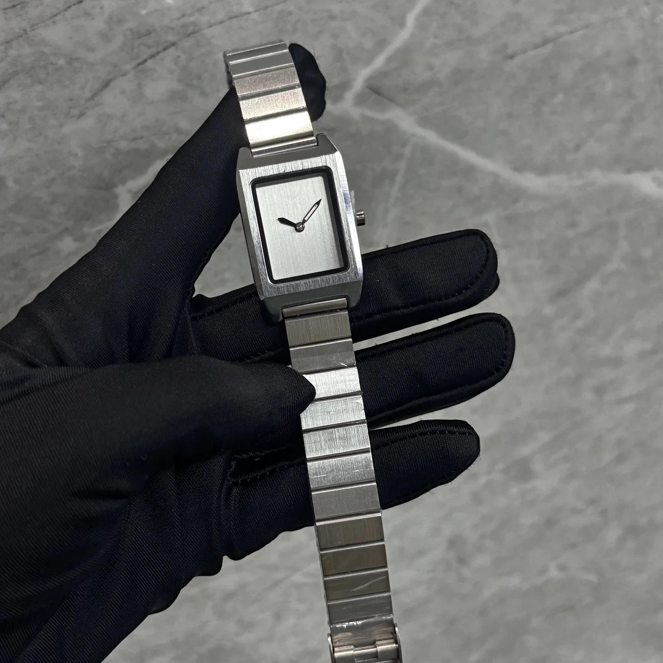 2026 Hot Sale Stainless Steel Alloy Watch Women Luxury Gift Quartz Wristwatch Student Fashion Simple Square Quartz Watches