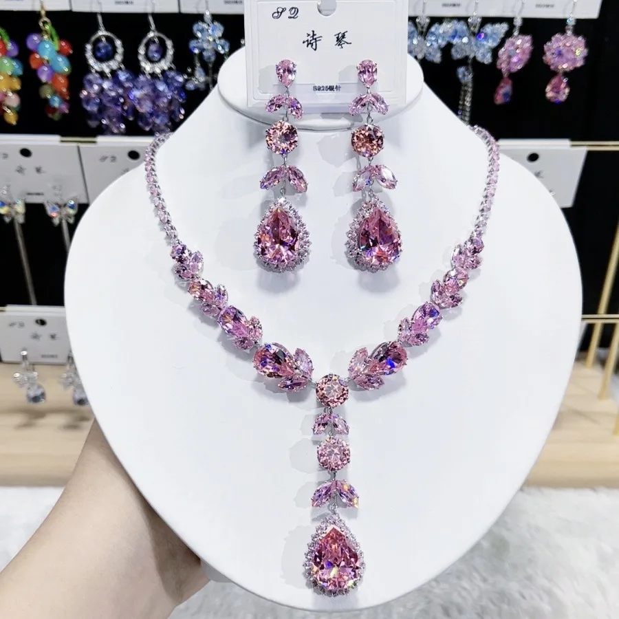 

European and American style fashion trend zircon luxury heavy industry necklace and earring set, big pineapple two-piece set