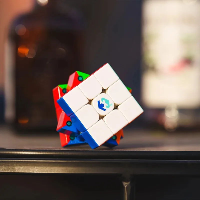 3x3 Speed Cube UV Curing Finish Maglev Magnet Precision Meets Speed Puzzle Cube Speedcubing Competition WCA Cube Toy Gift