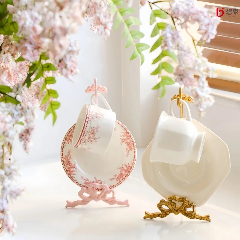 

Coffee cup rack European wrought iron household cup and saucer storage hanger living room dining table water