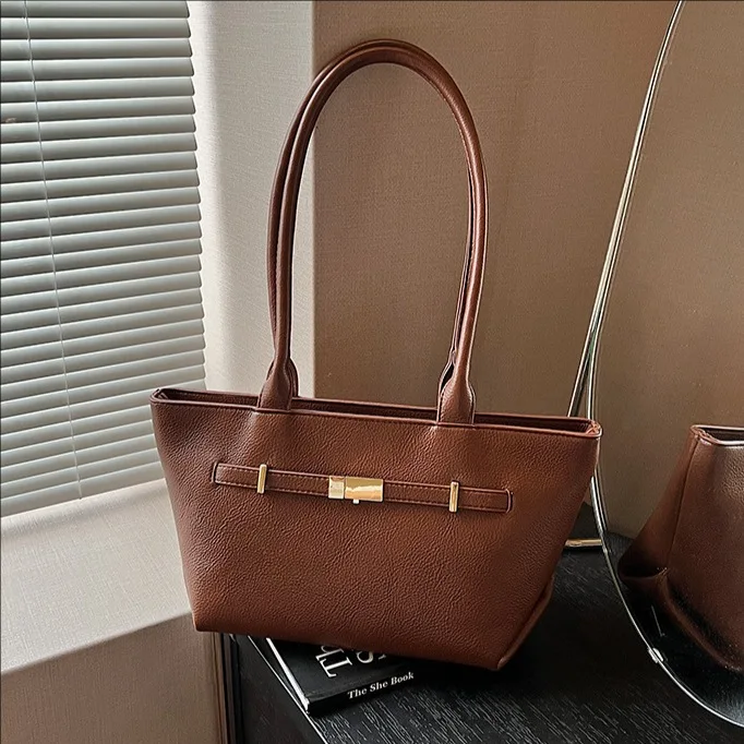 

2025 New Large Capacity Tote Bag for Women Lightweight Shoulder Handbag Vintage Crossbody Designer Luxury Bag Multi-functional