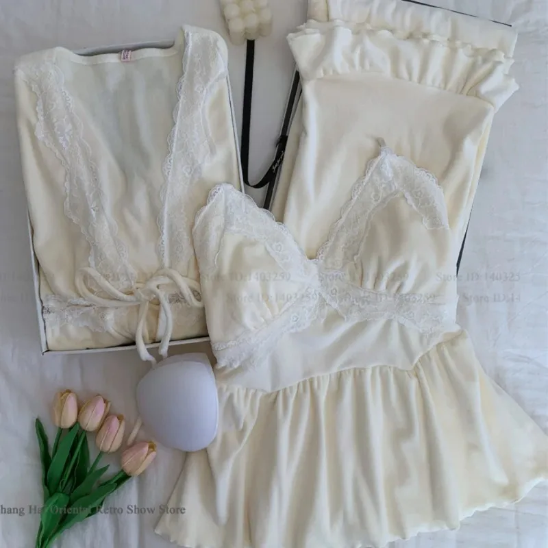 

Бархатные женские пижамы, комплект из 3 предметов, одежда для дома, элегантная сексуальная одежда для сна с кружевной отделкой, пижамный костюм, свободная повседневная домашняя одежда, пижама 2025