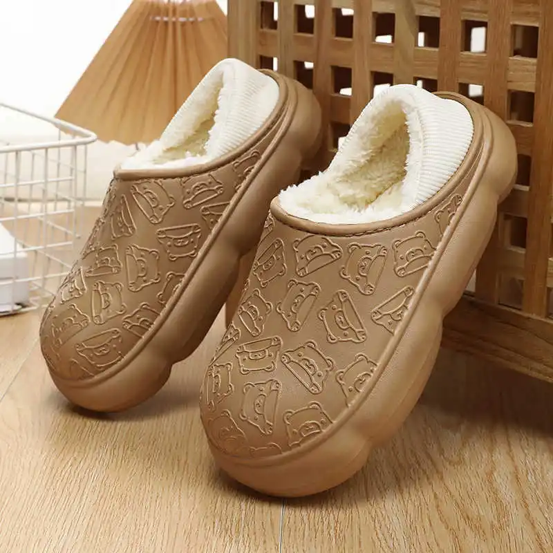 

Black Thick Bottom Slipper Men Slippers White Sandals Man Shoes Top Quality Sneakers Sports Caregiver New Season Loufers