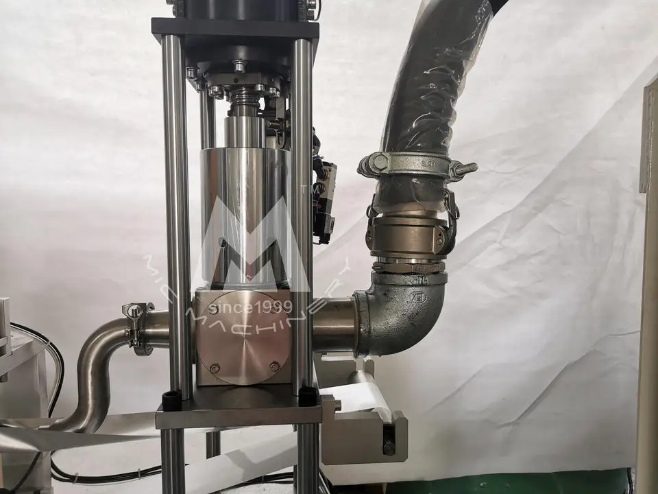 Automatische 600 ml weiche MS Polyurethan-Klebemaschine für Wurstdichtmittel aus Silikon