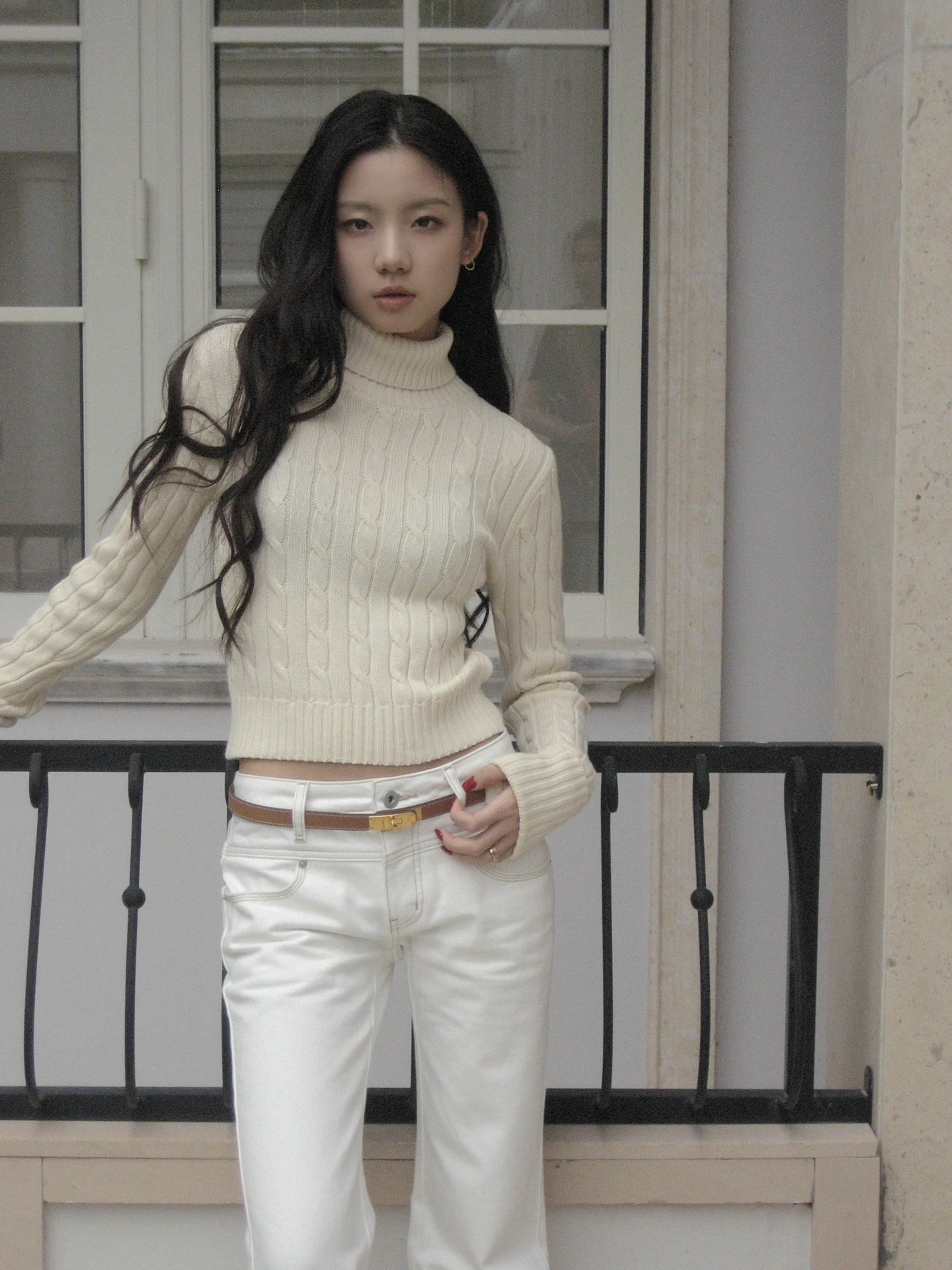 

Красный хлопковый вязаный свитер с длинными рукавами, высоким воротником, узором косы и цветочным дизайном, осенне-зимний модный женский свитер