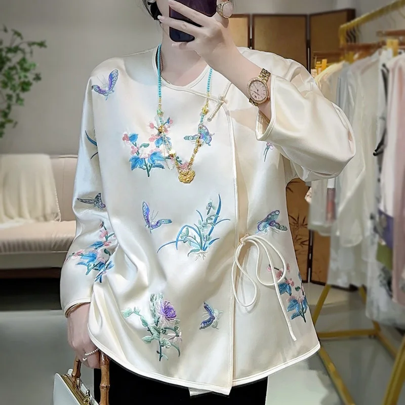 

High-end Autumn Women Jacket Chinese New Year Embroidery Butterflies in Love with Flowers Elegant Lady Loose Coat Female S-XXL