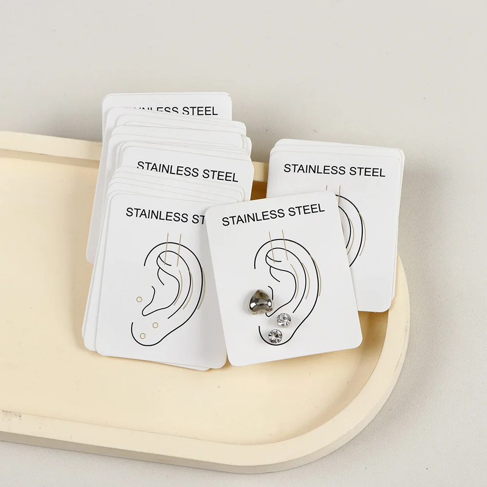 

50 шт. 4x4,9 см, белая бумажная упаковочная карта для зажимов для ушей, серьги-гвоздики, комплект ювелирных изделий из нержавеющей стали, пакеты, держатель для дисплея «сделай сам», поставка