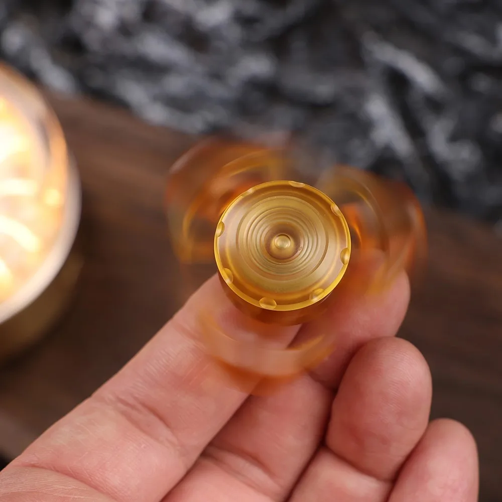 CHIMAGO EDC Esorcismo PEI Tre Foglie Spinner Fidget Spinner Agitarsi Giocattoli Per Adulti Accessori Da Scrivania Da Ufficio Giocattolo Alleviare Lo Stress