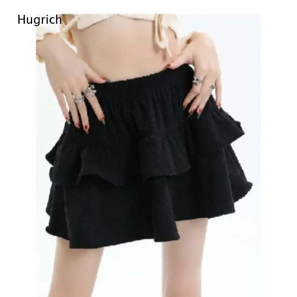 Textured Solid Black Tiered Ruffle Short Skirt Elastic High Waist Loose Flared Hem Mini Skirt Women Daily Fashion Bottoms