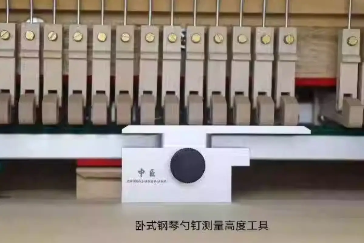 

Инструмент для настройки фортепиано, треугольная пробка, ложка, устройство для измерения ногтей, необходимое для обслуживания музыкальных инструментов