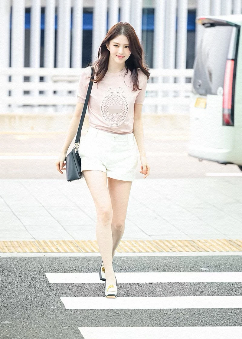 Korean Celebrity 2026 Summer New Style Women's T-Shirt Short Sleeve Knitted Lyocell Fabric round Neck Casual Loose Fit Tea Fl...