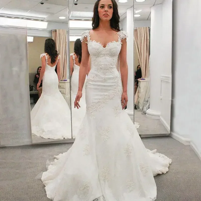 Abiti da sposa a sirena con scollo a cuore personalizzati con spalline Spaghetti Sweep Fashion Abiti da sposa africani senza schienale in pizzo