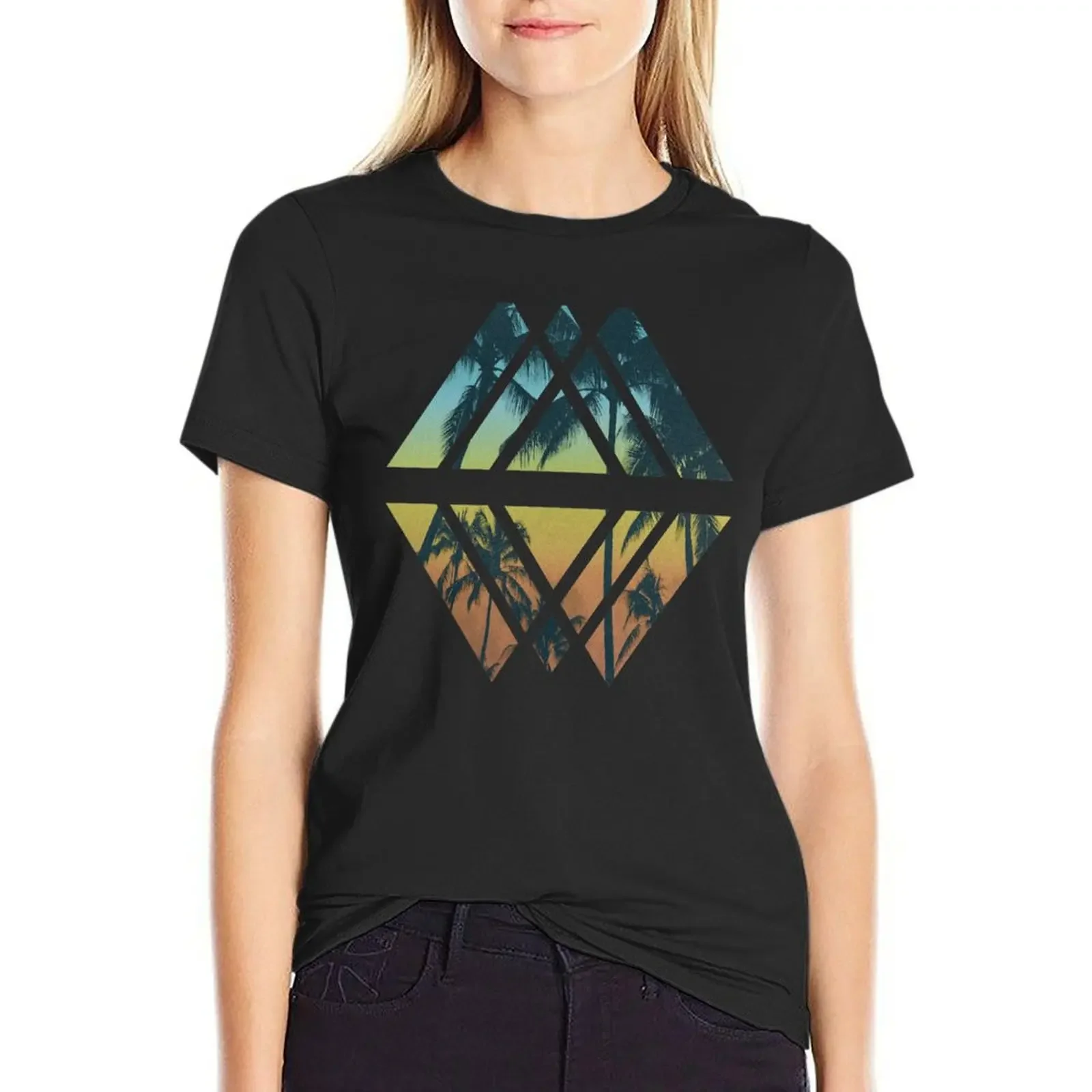 

Geometric Tropical Beach T-Shirt customs summer tops blanks t shirts for Women graphic