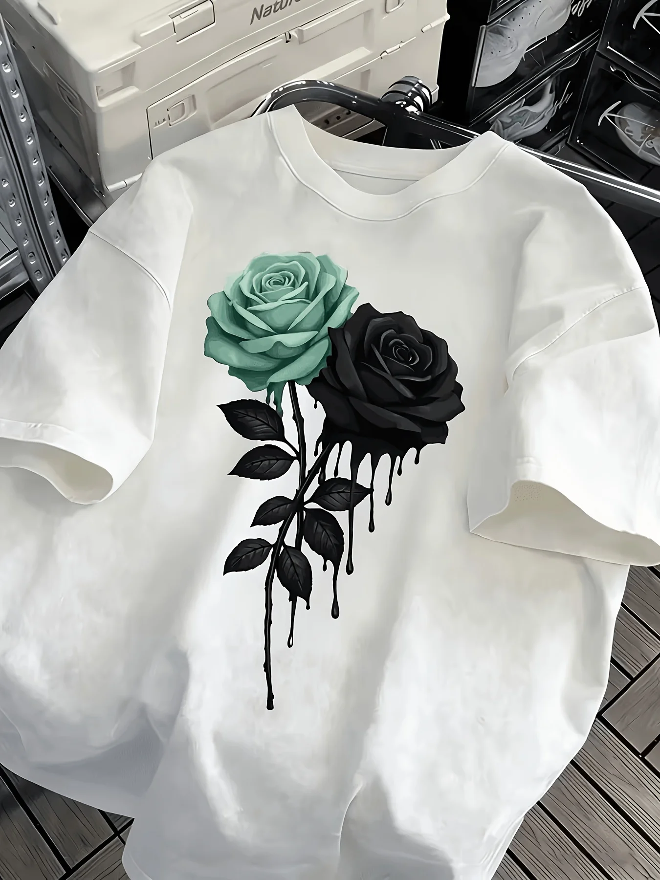 Preppy Style Color-Block Rose Short Sleeve T-Shirt, Mint Green Black Double Rose Ink Drop Print, Niche Dark Floral Premium Design, Suitable for Streetwear, Couple Outings, Daily Commute, Subculture Style, Loose Round Neck Unisex Top
