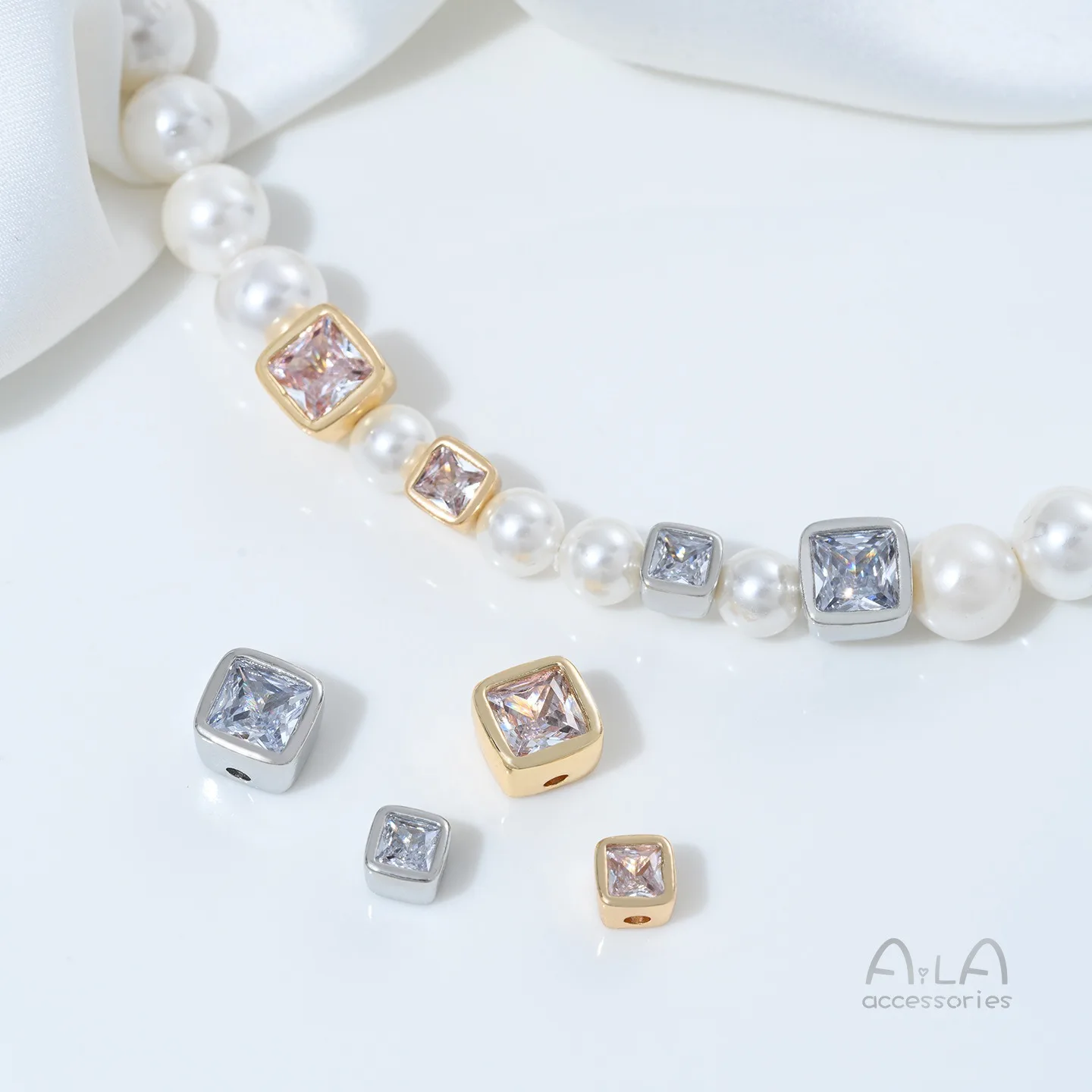 Copper-plated 14K Gold Square Zircon Square Through-hole Bead Spacer Handmade DIY Crystal String Pearl Hand Necklace Accessories