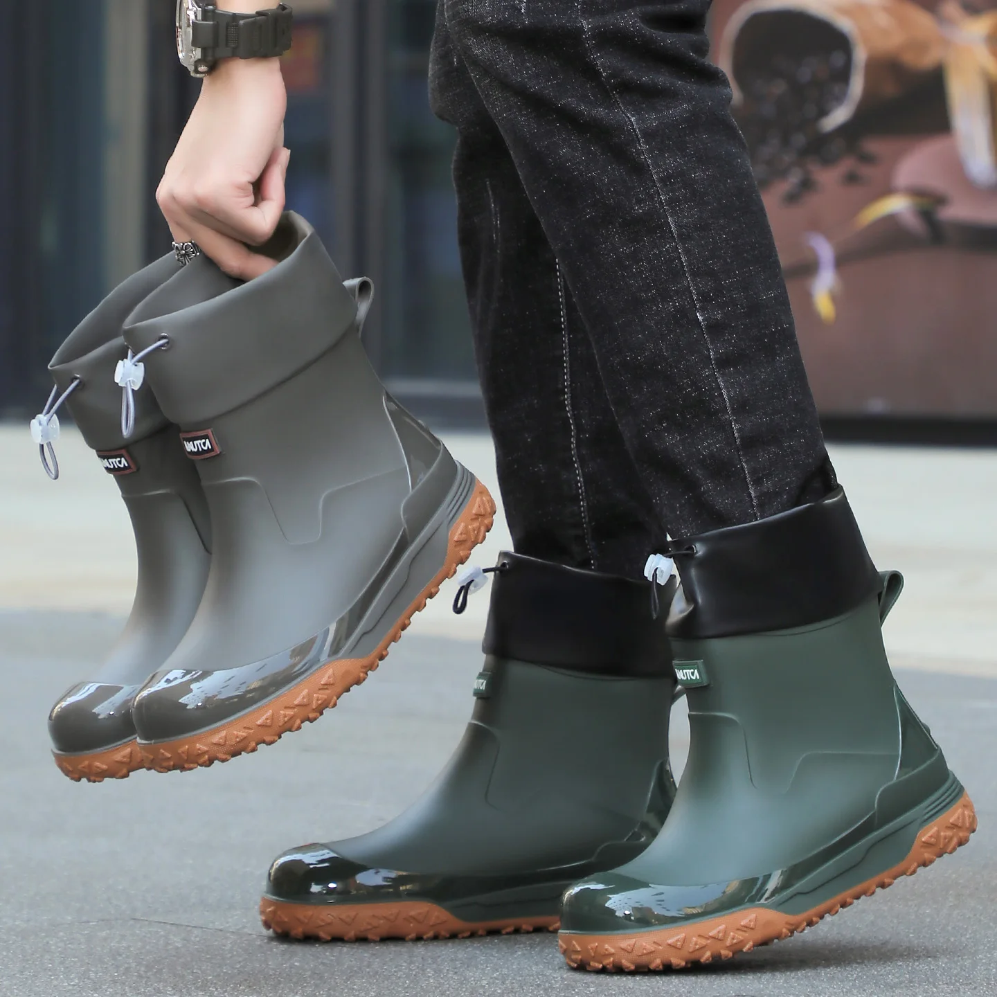 

Large Size Black Men's Waterproof Non-slip Mid-Calf PVC Rain Boots Thick Sole Wear-resistant Outdoor Working Shoes