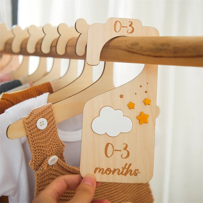 Mathiateur de garde-robe en bois pour bébé, étoile, lune, cartes, mois, organisateurs, accessoires de photographie pour enfants