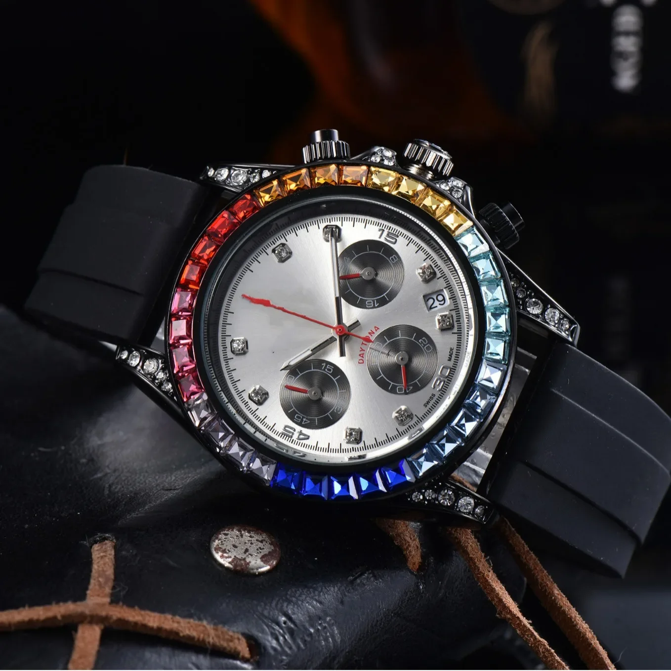 New Men's Watch with Fashionable Trend, High-end Niche Design, Night Light Luxury Disc, Black Silicone Strap, Quartz Watch
