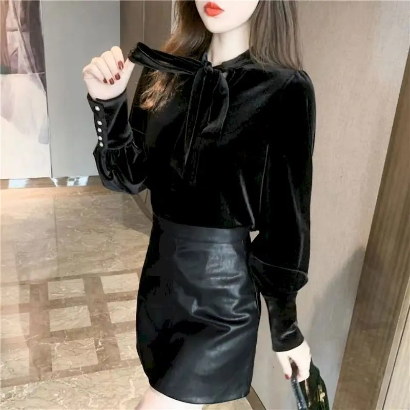 Fashion Gold Velvet Blouse Women Puff Sleeve Design Sense Niche Bowknot All-in-one Shirt Inner/outer Wear Womens Tops Autumn New