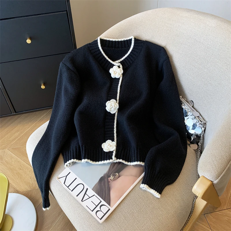 

Women's Black Gothic 3D Floral Cardigan Sweater Vintage 2000s Y2k Emo Knitwear Long Sleeves O-Neck Cashmere Sweater Autumn 2025