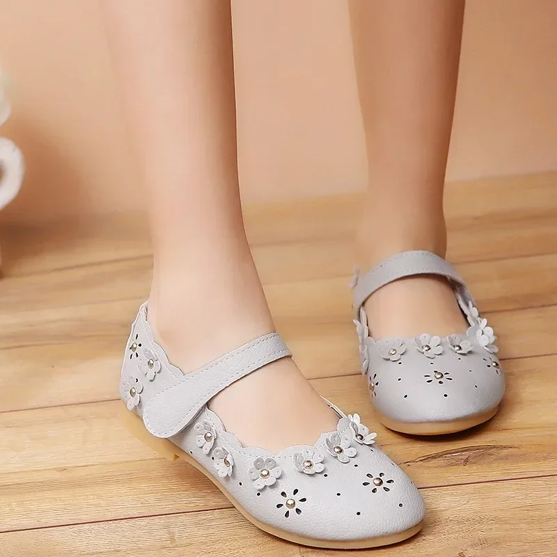 Kids Toddler Girls White Shoes for Wedding Party Fashion Princess Soft Bottom Leather Shoes Children Big Girls Flower Flats