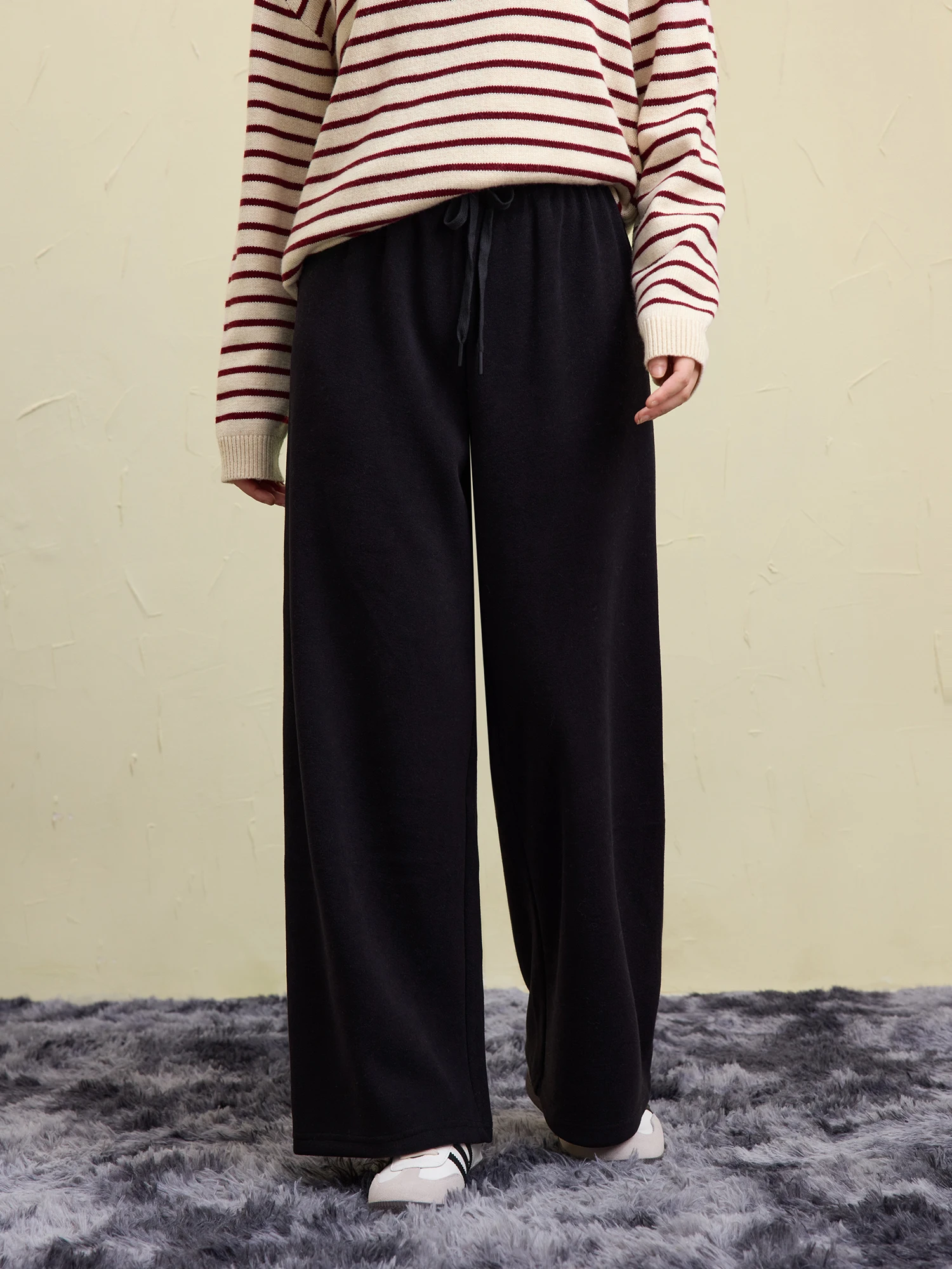 DUSHU Women Beige Casual Pants 2024 Winter Thicken Warm High Waist Black Commuter Long Trousers Drawstring Track Pant 24DS84646