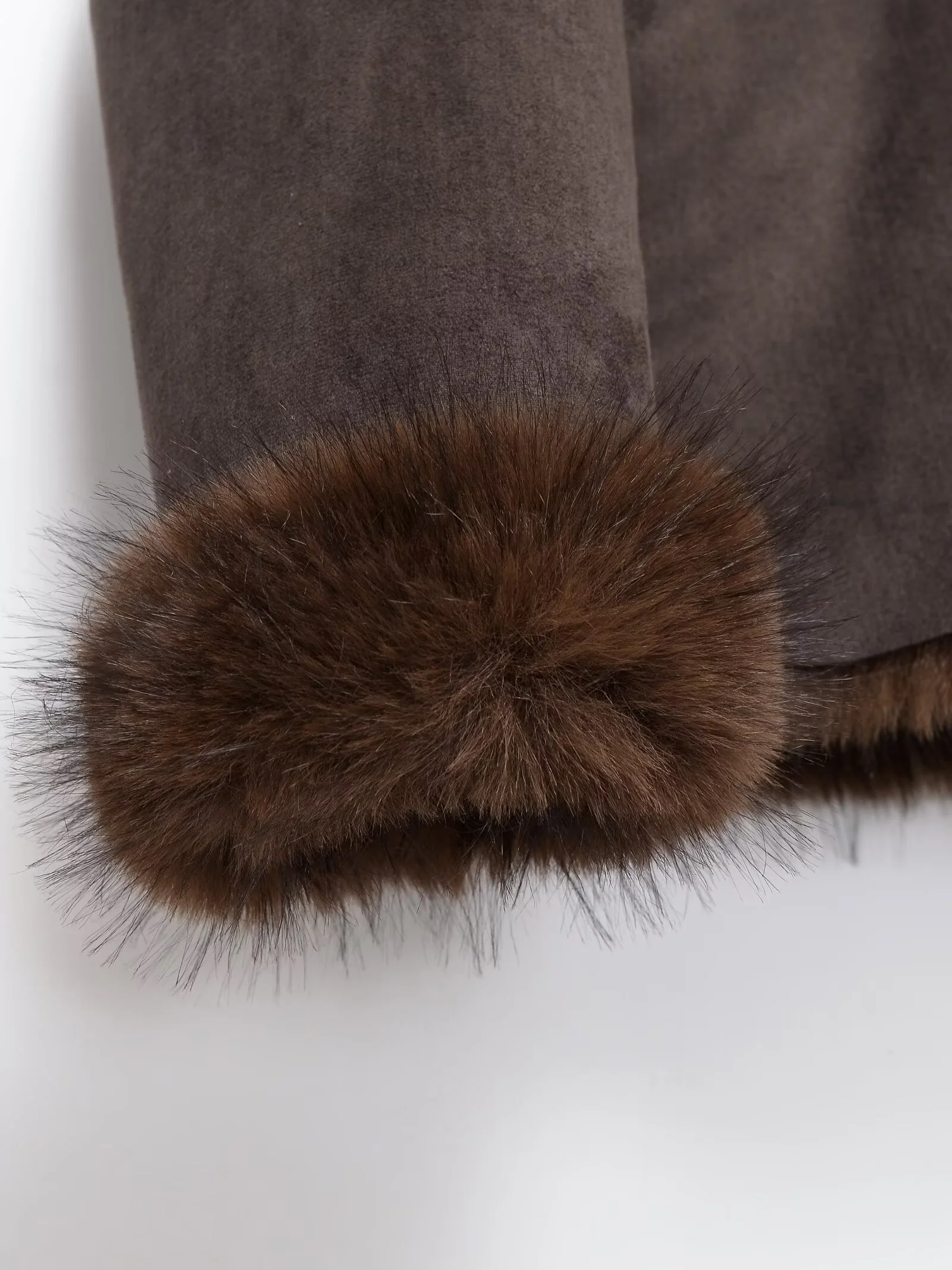 Podzimní nová dámská ležérní bunda s dlouhým rukávem a klopou, zapínání na knoflíky, oboustranná, s efektem umělé kožešiny - náhled 5