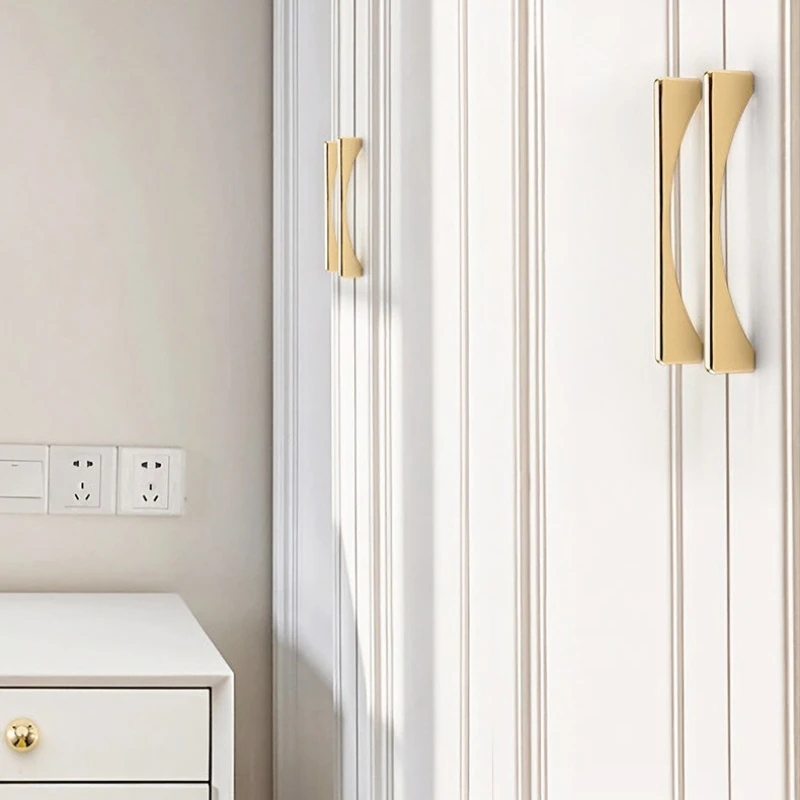 سبائك الزنك الذهب خزانة تسحب أجهزة الخزانة الخفيفة الفاخرة مقابض المطبخ الأنيقة لمقابض أدراج الأثاث