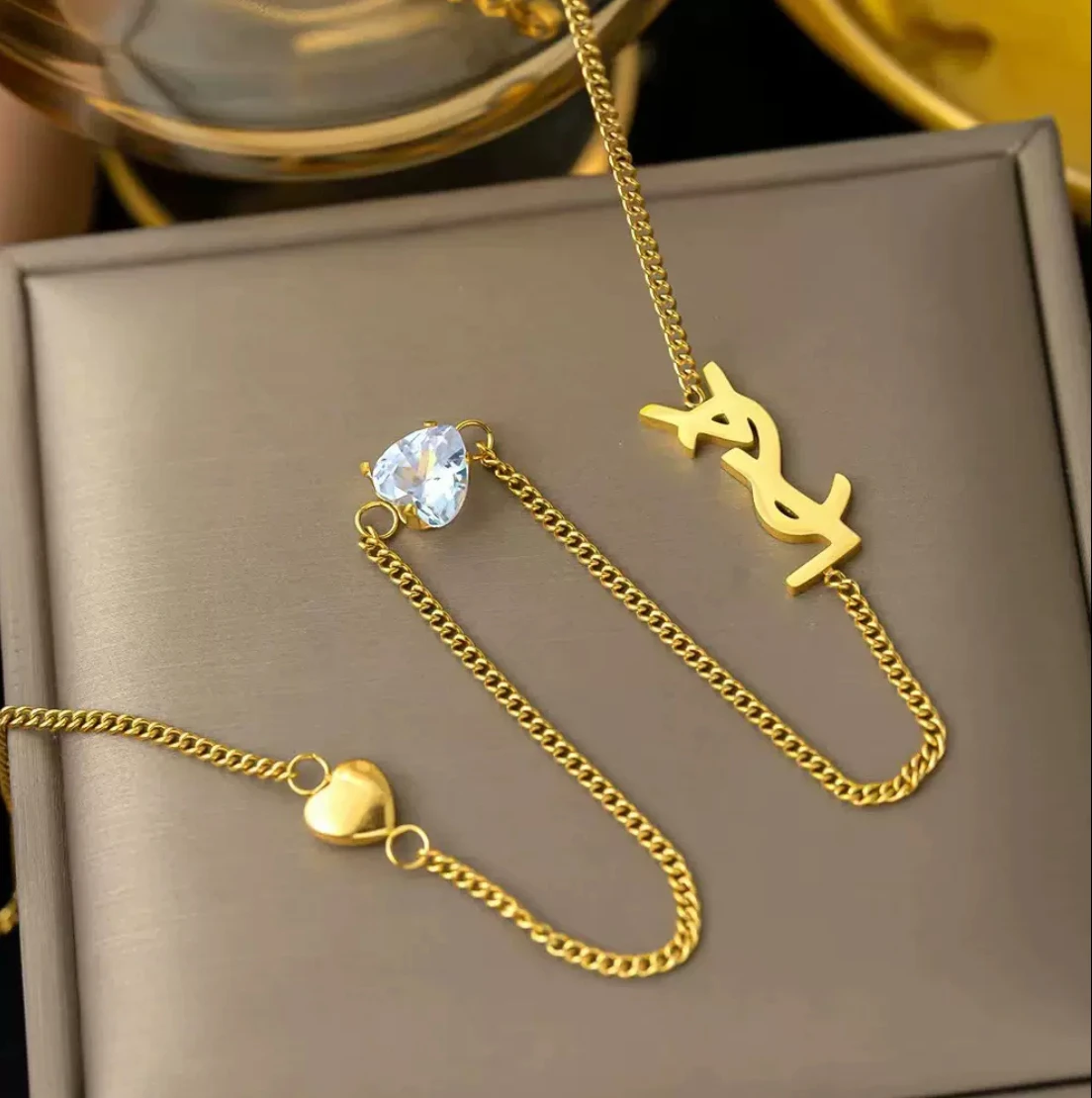 

Luxury titanium jewelry letter collar chain bracelet luxury accessories stainless steel necklace
