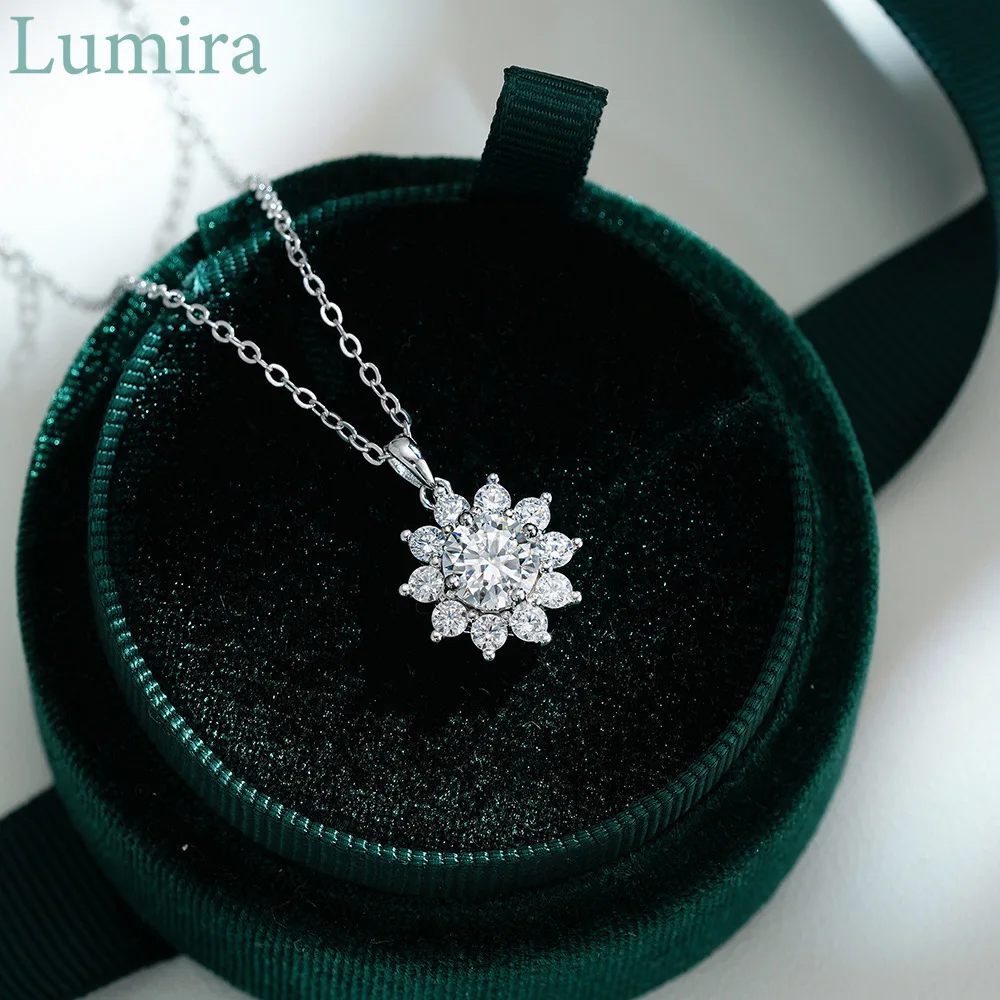 Lumira Fashion Classic Round Bag Snowflake Pendant 50-Point Moissanite Platinum PT950 Necklace for Women Fine Jewelry Gift