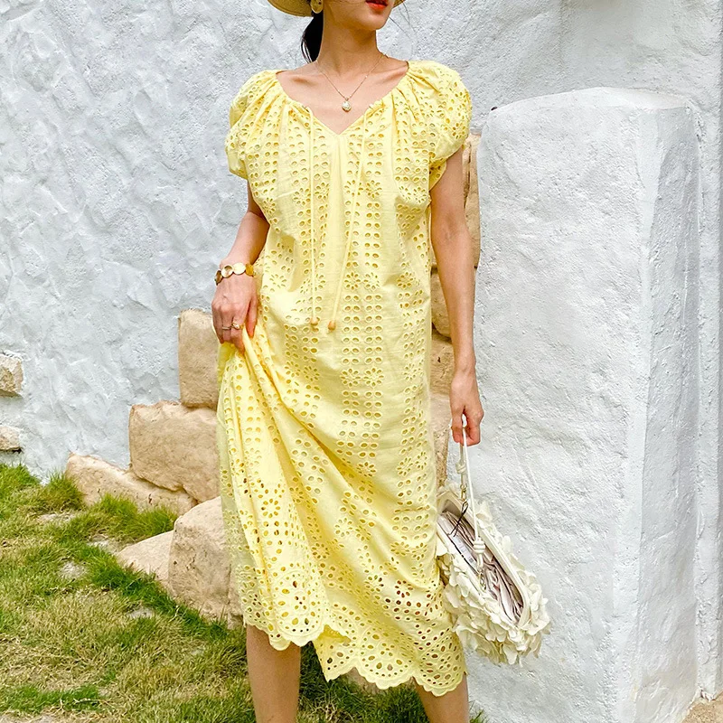 فستان الربيع والصيف للنساء تي شيرت على شاطئ البحر ينفق فساتين الشاطئ للعطلات بضائع أوروبية فضفاضة ومريحة