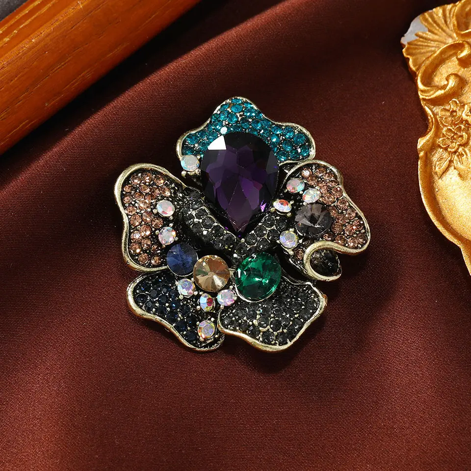 Vintage amethyst curled flower brooch personalized pin corsage female anti-light fixed anti-exposure buckle