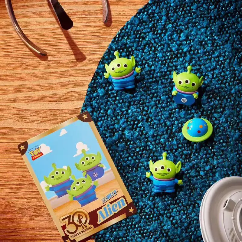 

Genuine New Hot Toy Story 30th Anniversary Play Unlimited Blind Box Series Hanging Card Mini Festvial Gifts Surprise Toys