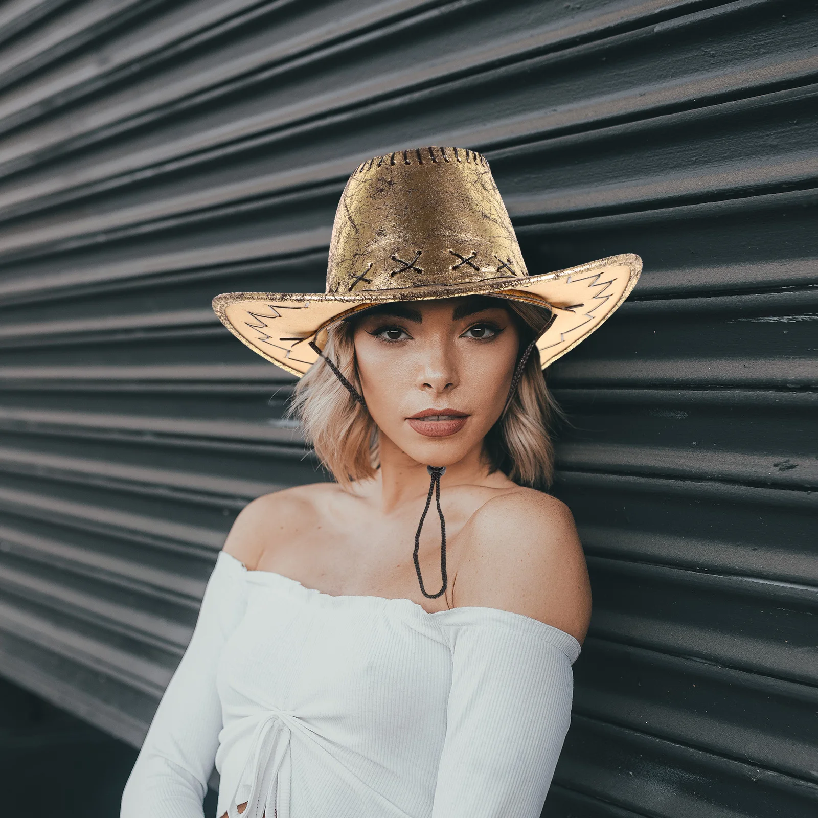 หมวกคาวบอยปลอมสไตล์ตะวันตกสำหรับงานปาร์ตี้คอสเพลย์ อุปกรณ์ประกอบการแสดง ของขวัญสำหรับผู้ชาย ผู้หญิง เทศกาล งานรื่นเริง สวยงาม